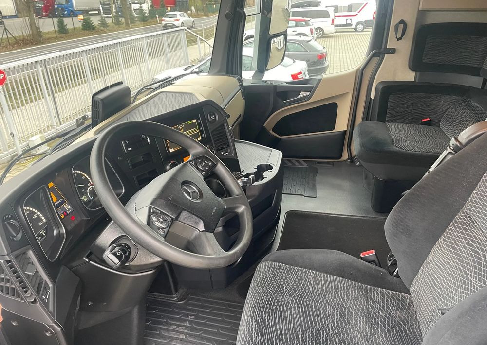 Tractor Mercedes-Benz ACTROS 1845, Mega,  Gigaspace, Salonka!: foto 7