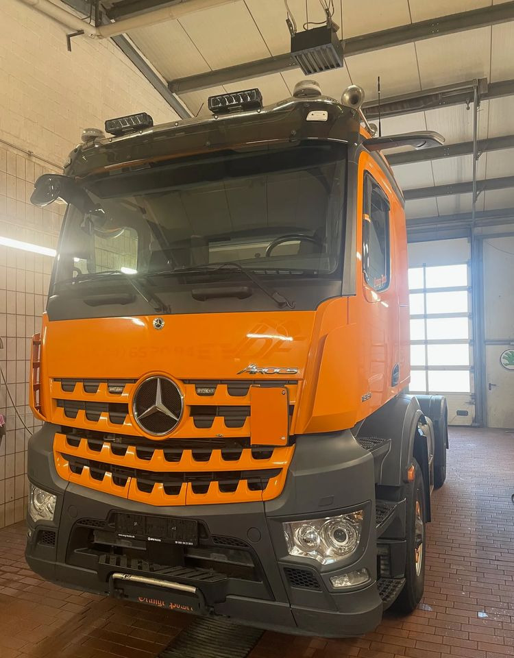 Mercedes-Benz AROCS 1851/ HAD/ 4x4/ HYDRODRIVE/ HYDRAULIKA - Tractor: foto 1 Mercedes-Benz AROCS 1851/ HAD/ 4x4/ HYDRODRIVE/ HYDRAULIKA - Tractor: foto 1