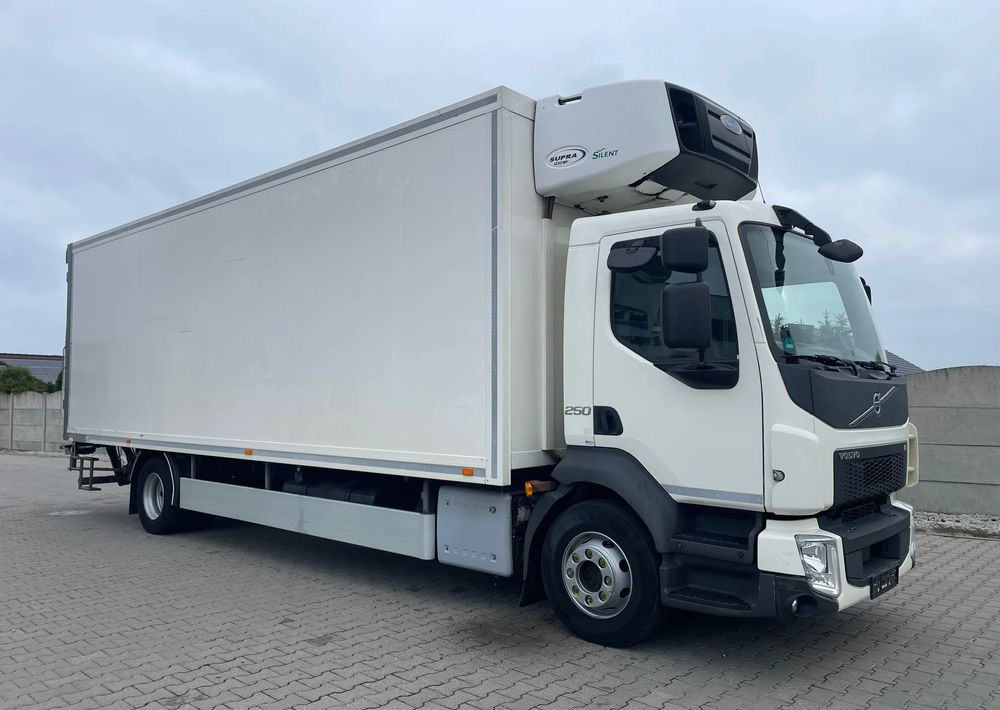 Volvo FL 16.250 CHŁODNIA - Camião frigorífico: foto 4 Volvo FL 16.250 CHŁODNIA - Camião frigorífico: foto 4