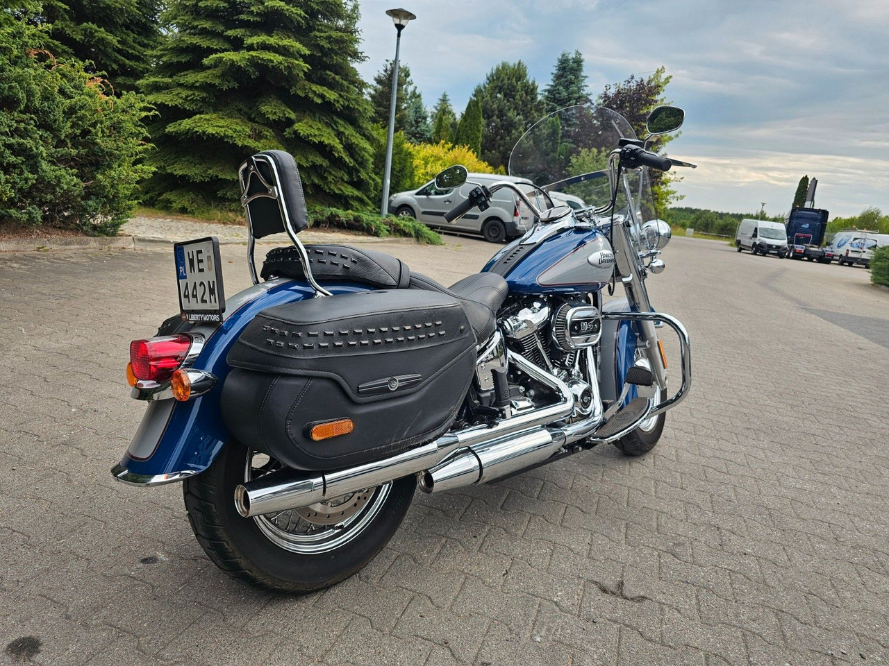 Harley-Davidson SOFTAIL Heritage Classic 114 nur 600km! Gepflegt - Motocicleta: foto 3 Harley-Davidson SOFTAIL Heritage Classic 114 nur 600km! Gepflegt - Motocicleta: foto 3