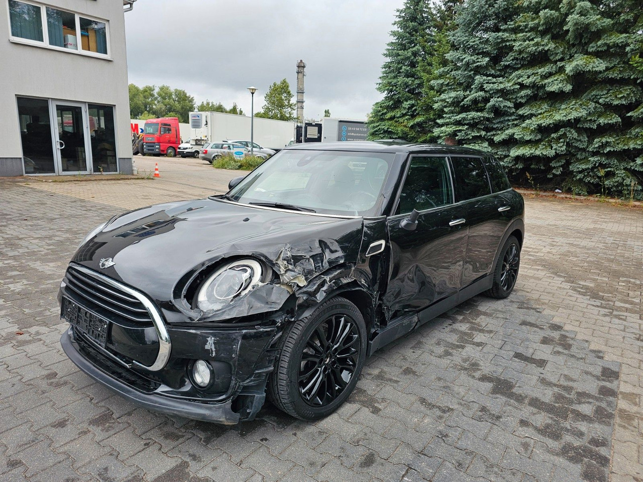 MINI Cooper D Clubman Automatik Harman/Kardon - Automóvel: foto 2 MINI Cooper D Clubman Automatik Harman/Kardon - Automóvel: foto 2