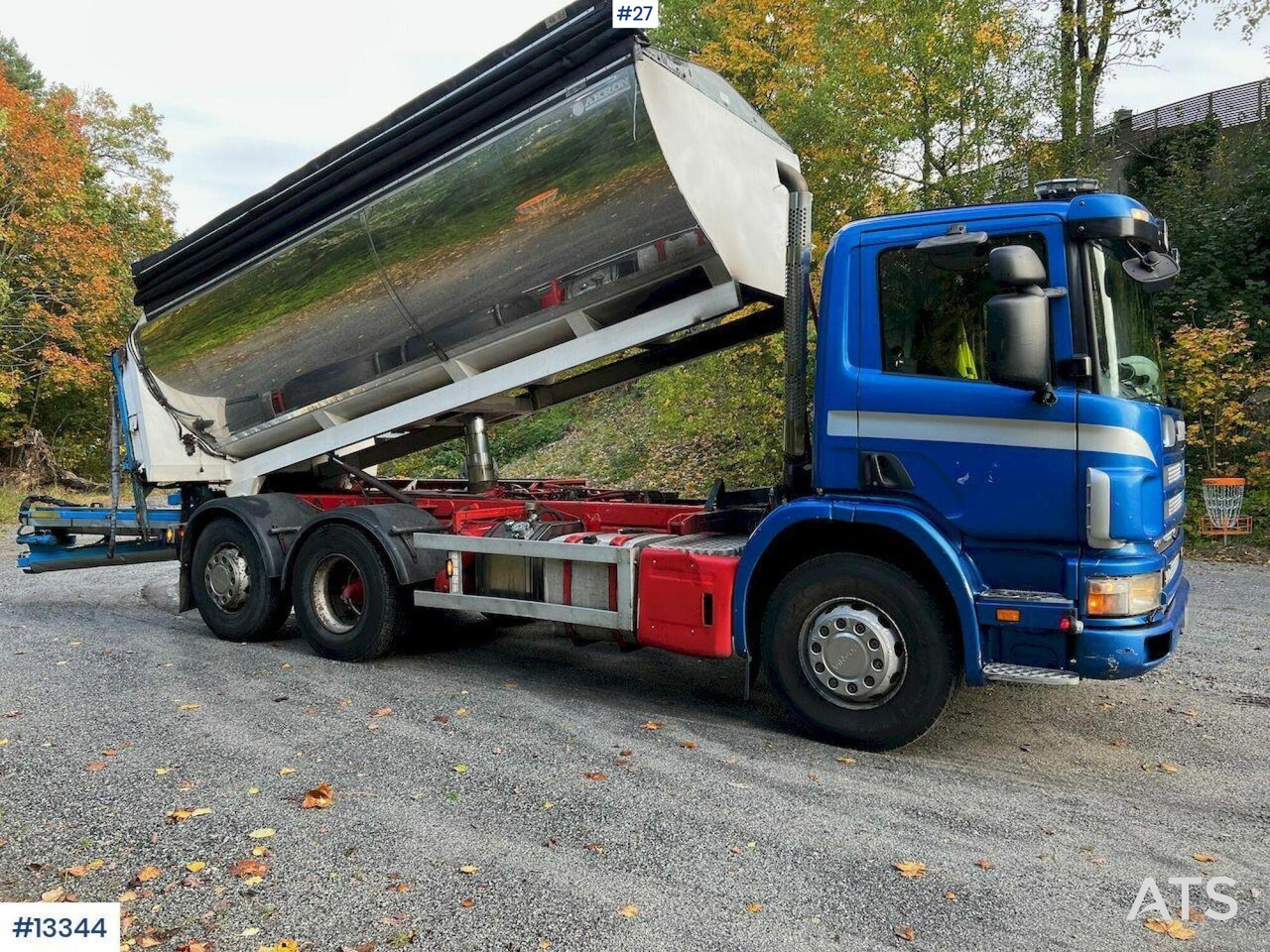 2002 Scania P94G asphalt sprider WATCH VIDEO - Distribuidor de asfalto: foto 1 2002 Scania P94G asphalt sprider WATCH VIDEO - Distribuidor de asfalto: foto 1