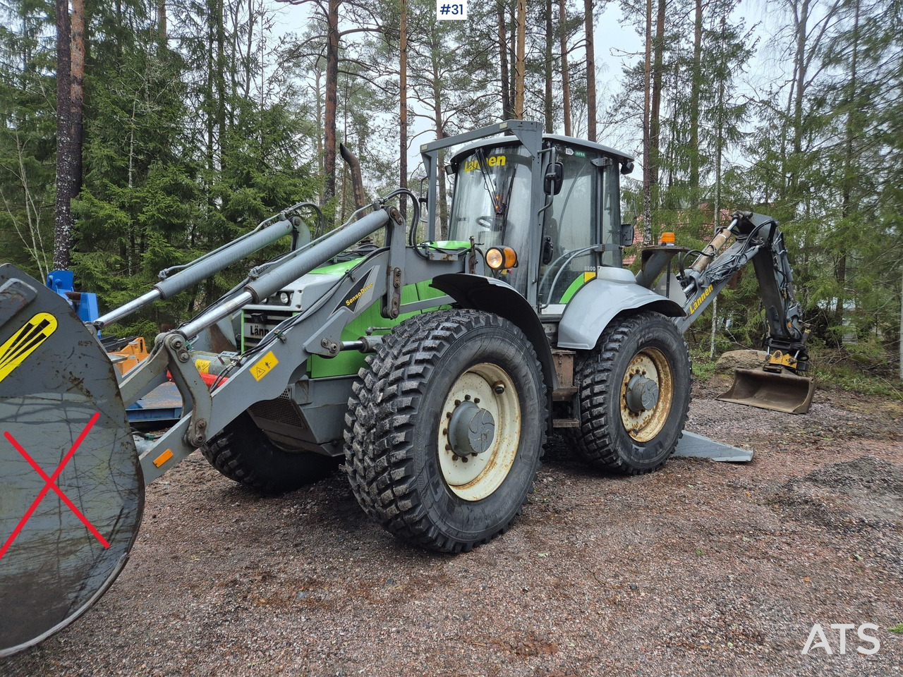 Lännen 8800E Kaivurikuormaaja - Retroescavadeira: foto 1 Lännen 8800E Kaivurikuormaaja - Retroescavadeira: foto 1