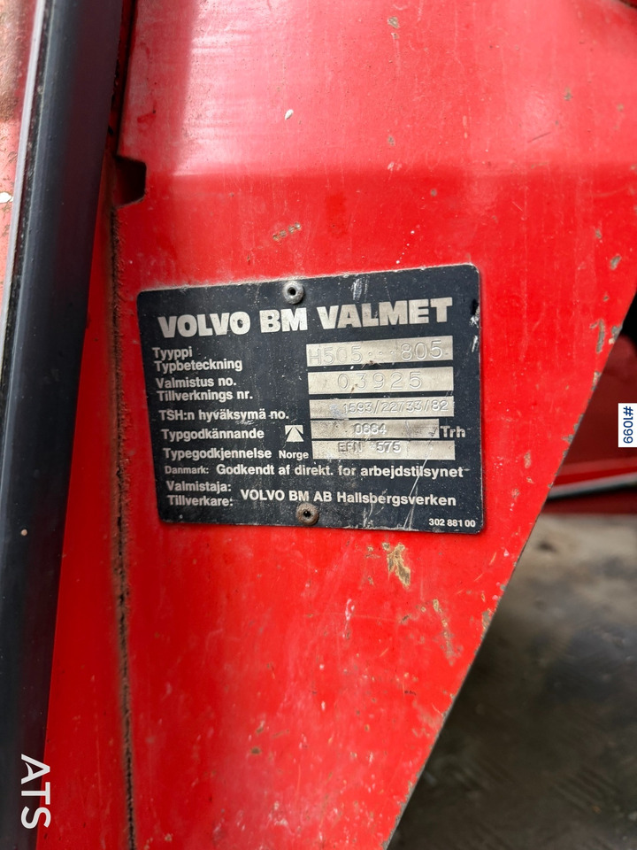 Valmet 505 Tractor and forestry trailer - Trator, Reboque florestal: foto 5 Valmet 505 Tractor and forestry trailer - Trator, Reboque florestal: foto 5