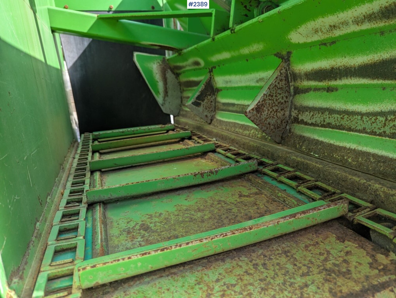 Máquina para produção de feno Bale shredder / Bale cutter Varmo Lift PPNL: foto 12