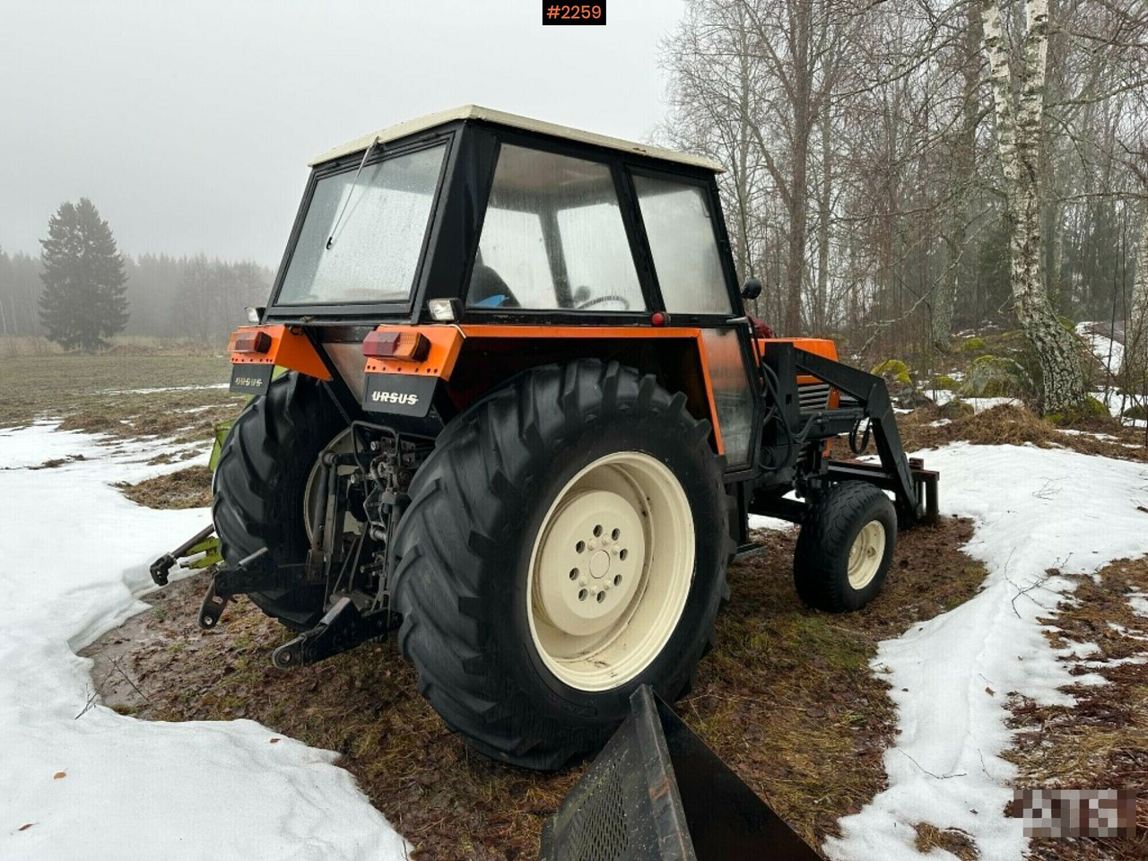 Tractor Ursus C385 Deluxe! with loader and implements - Trator: foto 5 Tractor Ursus C385 Deluxe! with loader and implements - Trator: foto 5