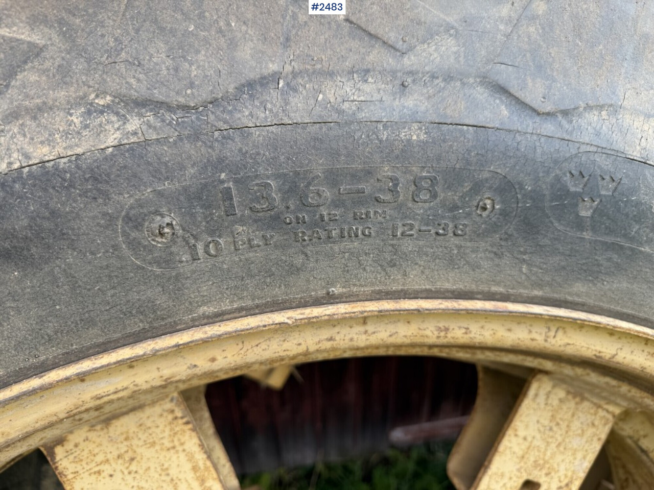 Tractor tires with rings Goodyear 13.6-38 - Roda completa por Máquina agrícola: foto 4 Tractor tires with rings Goodyear 13.6-38 - Roda completa por Máquina agrícola: foto 4