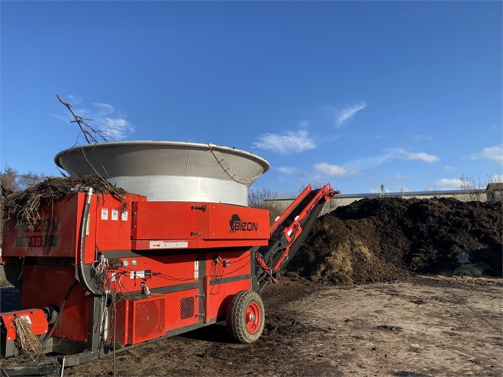Bizon B-1030 Kompost Schredder Biomasse Mist Compost shr - Trituradora de palha: foto 1 Bizon B-1030 Kompost Schredder Biomasse Mist Compost shr - Trituradora de palha: foto 1