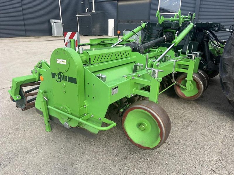 AVR G force HD 8*75 - Maquina para lavrar a terra: foto 4 AVR G force HD 8*75 - Maquina para lavrar a terra: foto 4
