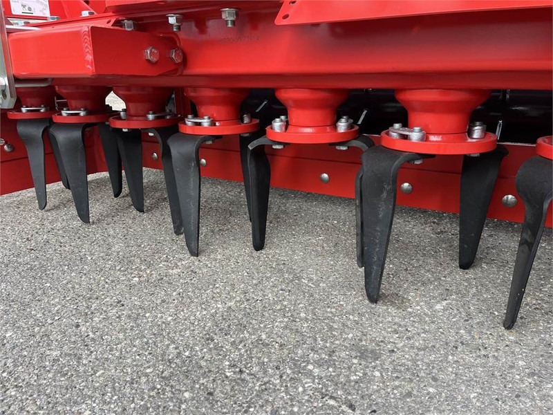 Kverneland M serie - Grade rotativa: foto 2 Kverneland M serie - Grade rotativa: foto 2