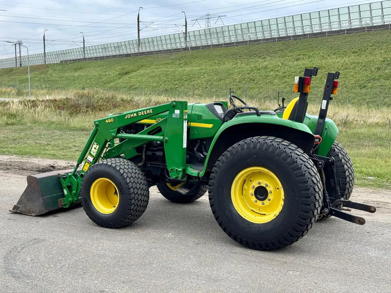 John Deere 4600 compact met voorlader 4X4 hydrostaat GEEN BTW 4600 - Trator: foto 3 John Deere 4600 compact met voorlader 4X4 hydrostaat GEEN BTW 4600 - Trator: foto 3