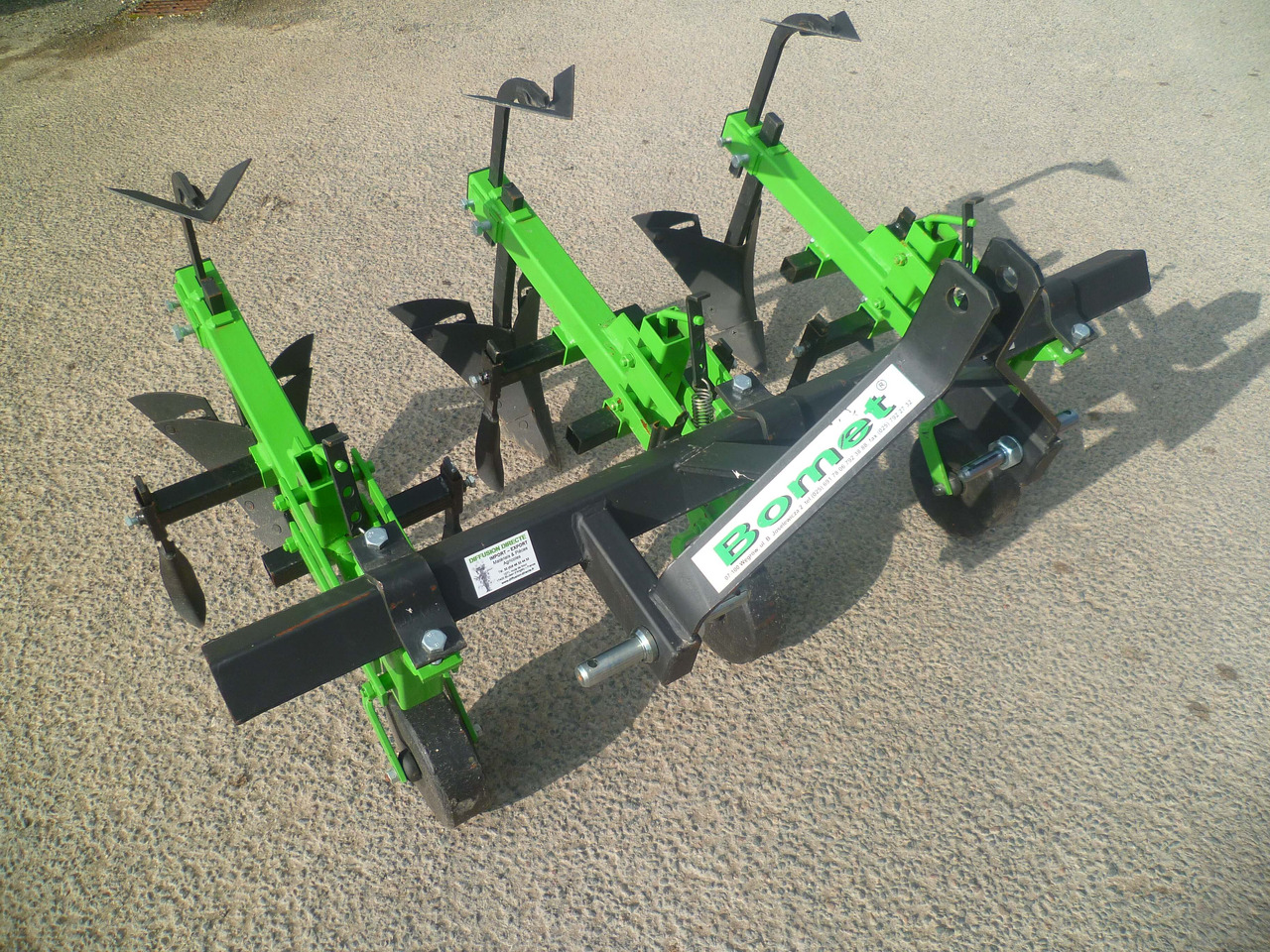 BOMET Bineuse Butteuse 2 rangs NORMA - Maquina para lavrar a terra: foto 5 BOMET Bineuse Butteuse 2 rangs NORMA - Maquina para lavrar a terra: foto 5