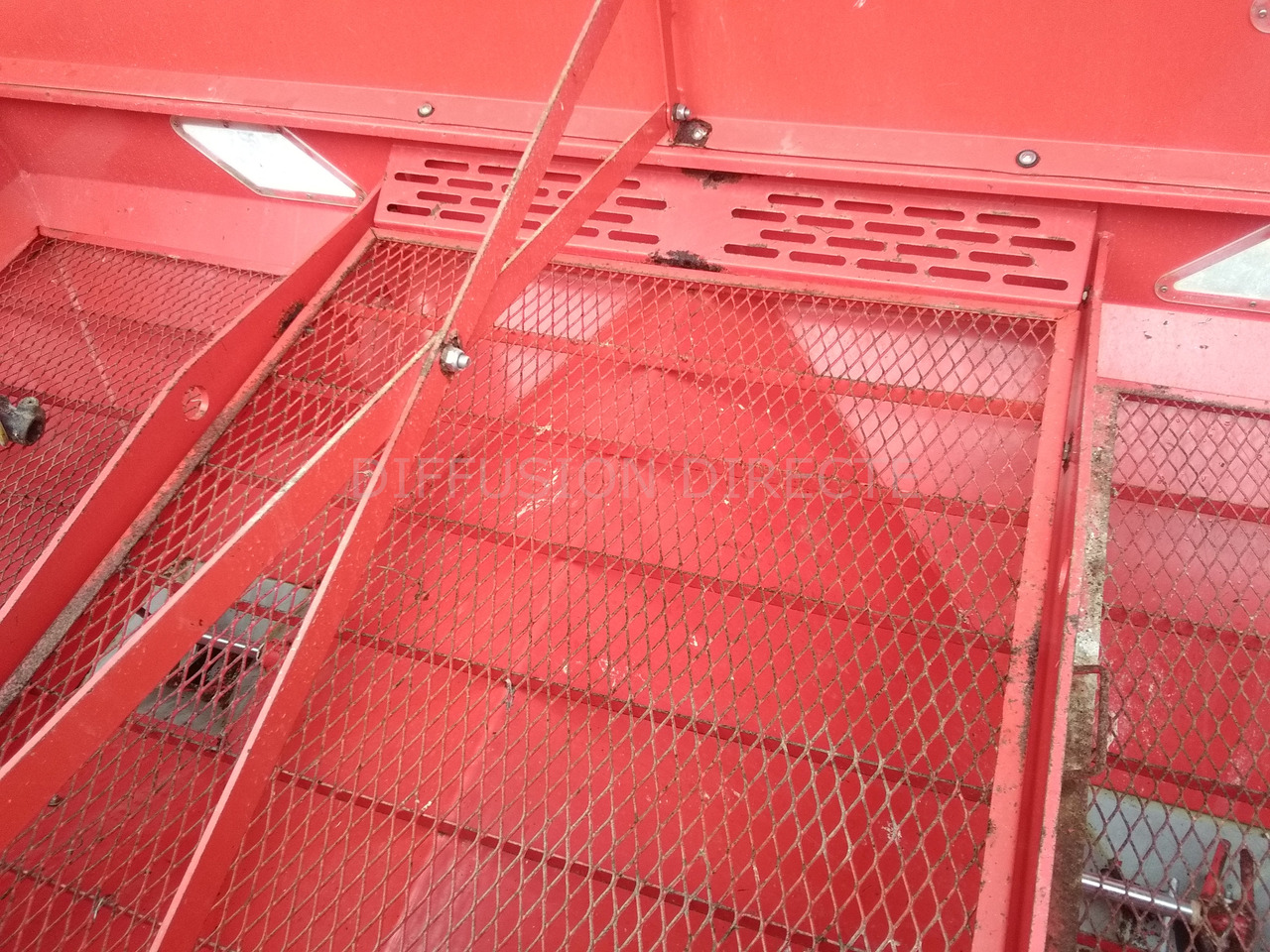 KUHN DISTRIBUTEUR D'ENGRAIS MDS 1141 - Distribuidor de fertilizantes: foto 5 KUHN DISTRIBUTEUR D'ENGRAIS MDS 1141 - Distribuidor de fertilizantes: foto 5