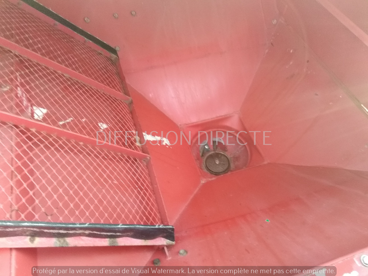 LELY DISTRIBUTEUR D'ENGRAIS CENTERMATIC PESEE - Distribuidor de fertilizantes: foto 5 LELY DISTRIBUTEUR D'ENGRAIS CENTERMATIC PESEE - Distribuidor de fertilizantes: foto 5