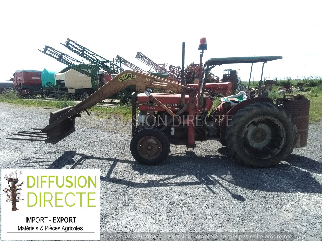 MASSEY FERGUSON TRACTEUR AGRICOLE 140 SUPER - Trator: foto 1 MASSEY FERGUSON TRACTEUR AGRICOLE 140 SUPER - Trator: foto 1