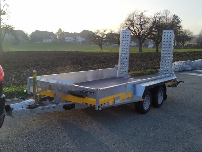 BRIAN JAMES TRAILERS GeneralPlant - Reboque para carros: foto 1 BRIAN JAMES TRAILERS GeneralPlant - Reboque para carros: foto 1