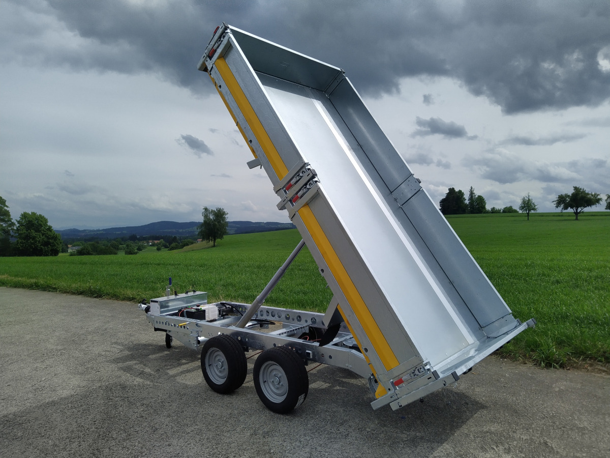 BRIAN JAMES TRAILERS Tipper 526 3.10x1.60 - Reboque para carros: foto 1 BRIAN JAMES TRAILERS Tipper 526 3.10x1.60 - Reboque para carros: foto 1