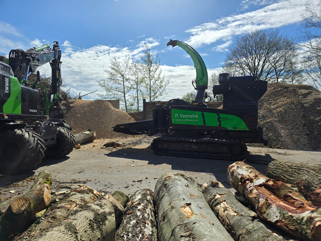 Estilhaçadora de madeira UFKES Greentec 972 Tracked Chipper: foto 6 Estilhaçadora de madeira UFKES Greentec 972 Tracked Chipper: foto 6