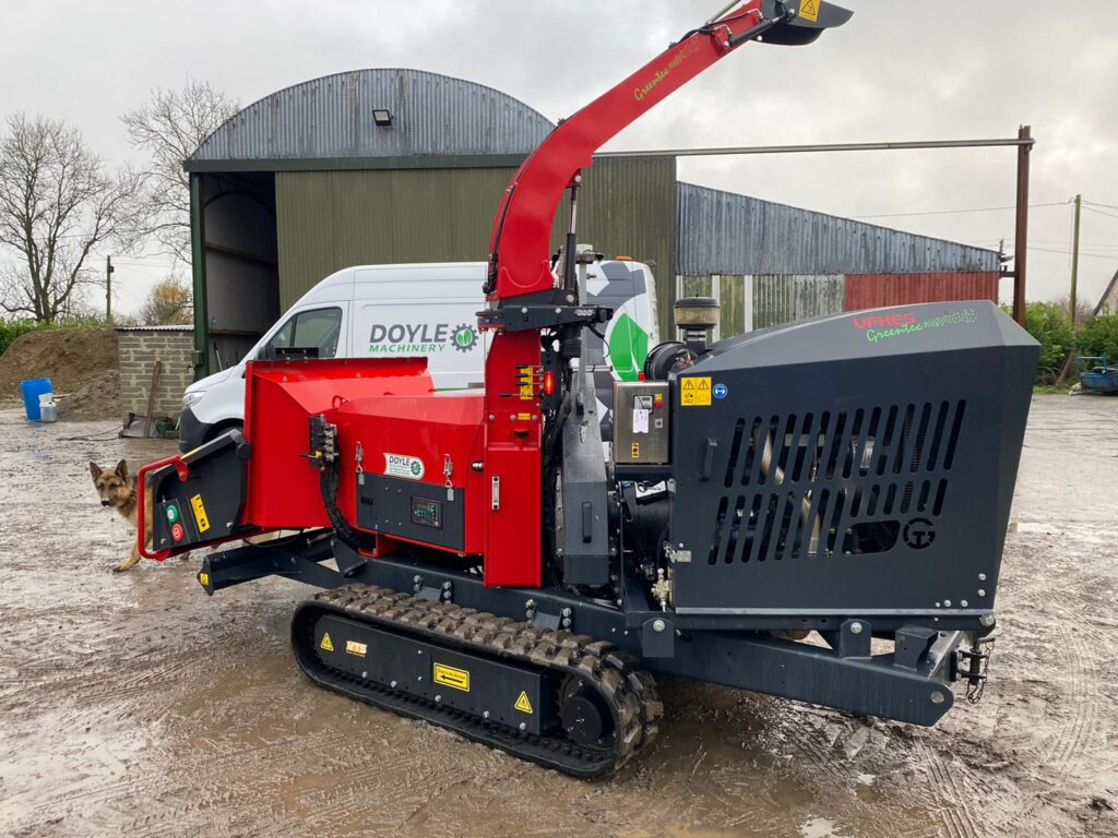 UFKES Greentec Cheetah 30 Tracked - Estilhaçadora de madeira: foto 1 UFKES Greentec Cheetah 30 Tracked - Estilhaçadora de madeira: foto 1