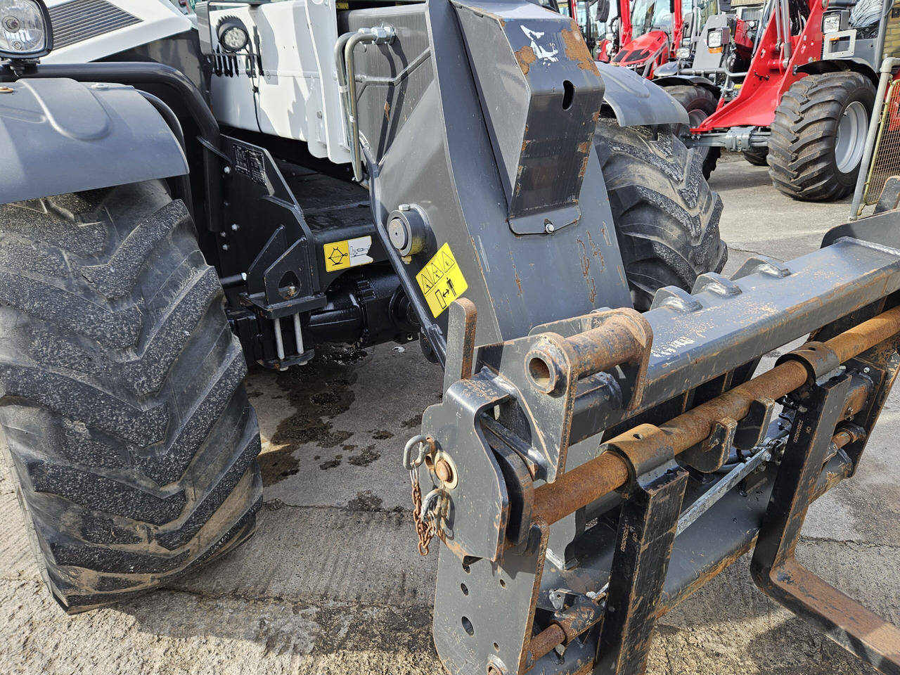 2019 Bobcat TL4380, good condition machine - Empilhador telescópico: foto 5 2019 Bobcat TL4380, good condition machine - Empilhador telescópico: foto 5