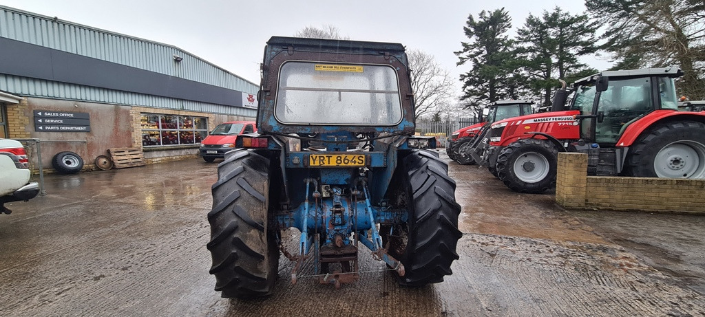 Ford 4600 - Trator: foto 3 Ford 4600 - Trator: foto 3