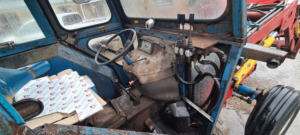 Ford 4600 - Trator: foto 4 Ford 4600 - Trator: foto 4