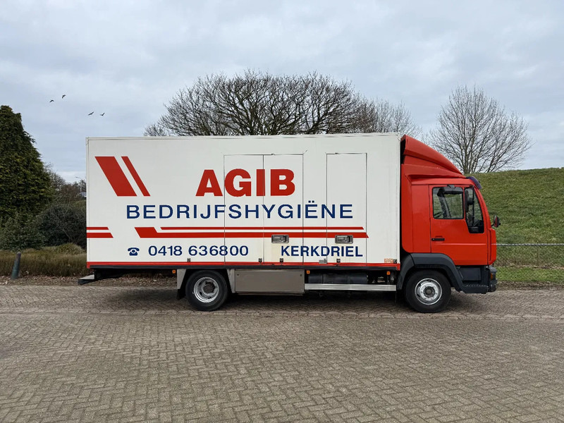 MAN L20 Bakwagen 4x2 Manual EUR 3 NL TRUCK - Camião furgão: foto 5 MAN L20 Bakwagen 4x2 Manual EUR 3 NL TRUCK - Camião furgão: foto 5
