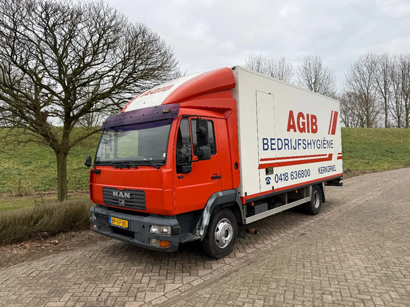 MAN L20 Bakwagen 4x2 Manual EUR 3 NL TRUCK - Camião furgão: foto 1 MAN L20 Bakwagen 4x2 Manual EUR 3 NL TRUCK - Camião furgão: foto 1