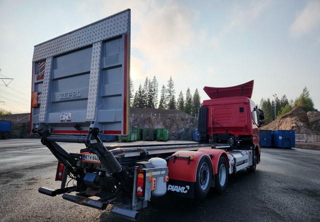 Iveco S-Way 6x2 LNG / LBG - Camião chassi: foto 4 Iveco S-Way 6x2 LNG / LBG - Camião chassi: foto 4