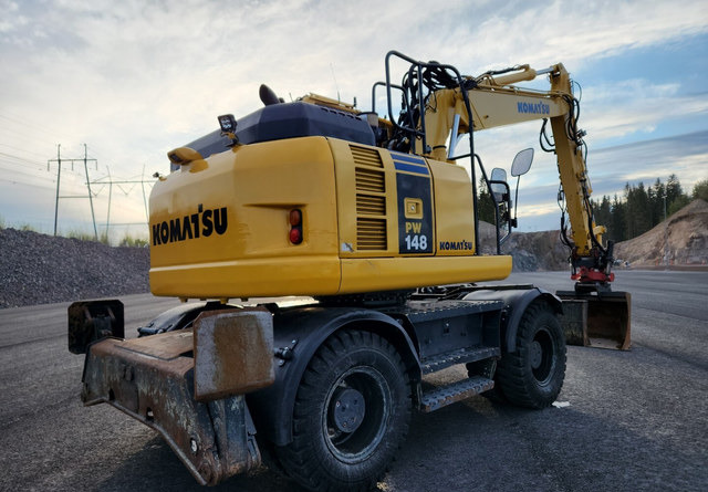 KOMATSU Komatsu PW148-8 Rototilt R6 - Escavadeira de rodas: foto 5 KOMATSU Komatsu PW148-8 Rototilt R6 - Escavadeira de rodas: foto 5