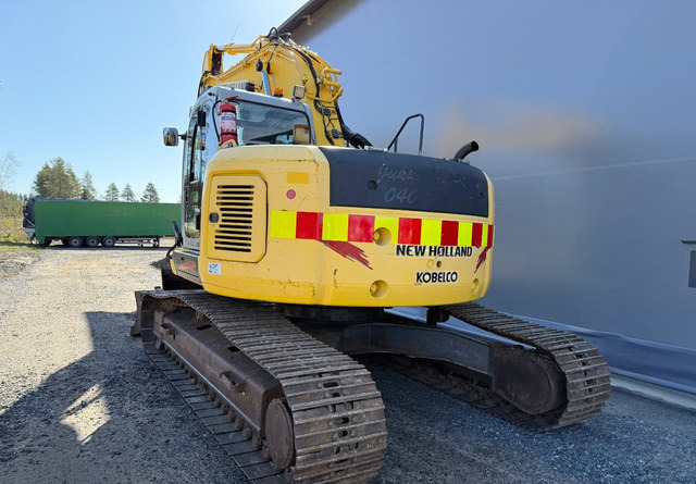 New HollandE235SR - Escavadora de rastos: foto 4 New HollandE235SR - Escavadora de rastos: foto 4