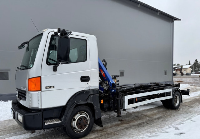 NissanAtleon - Camião polibenne, Camião grua: foto 1 NissanAtleon - Camião polibenne, Camião grua: foto 1