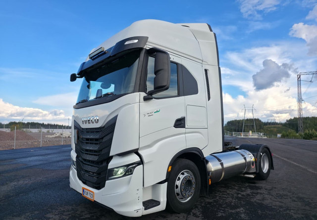 IvecoS-Way 460 4x2 LNG / LBG - Tractor: foto 1 IvecoS-Way 460 4x2 LNG / LBG - Tractor: foto 1