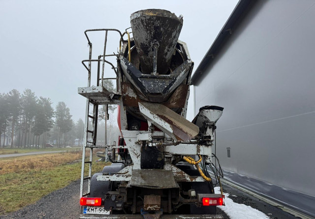 VolvoFH16 650 8x4 - Camião betoneira: foto 5 VolvoFH16 650 8x4 - Camião betoneira: foto 5