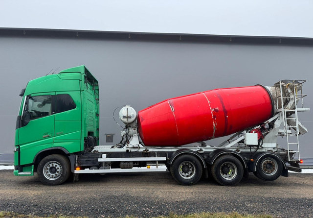 VolvoFH16 650 8x4 - Camião betoneira: foto 3 VolvoFH16 650 8x4 - Camião betoneira: foto 3