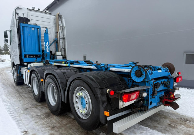 VolvoFh13 540 - Camião polibenne: foto 3 VolvoFh13 540 - Camião polibenne: foto 3