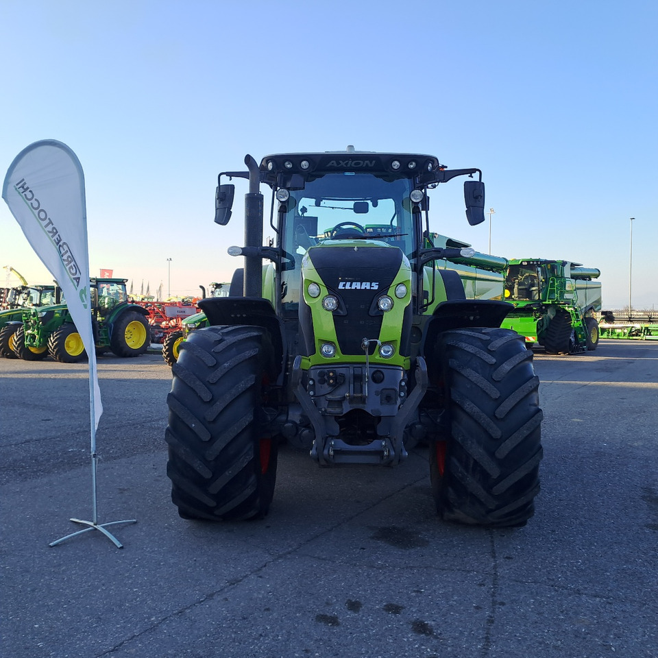 CLAAS 830 AXION - Trator: foto 3 CLAAS 830 AXION - Trator: foto 3