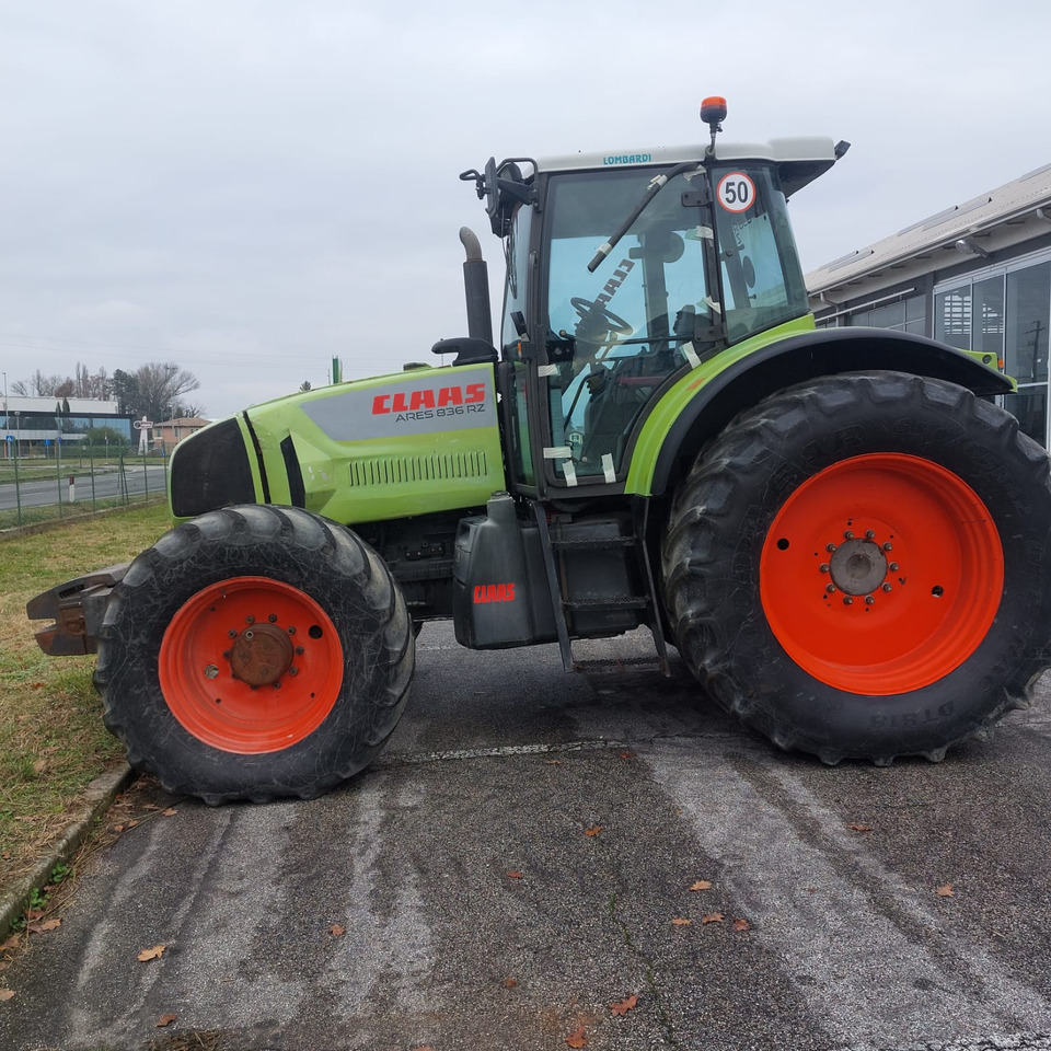 CLAAS ARES 836 RZ - Trator: foto 1 CLAAS ARES 836 RZ - Trator: foto 1