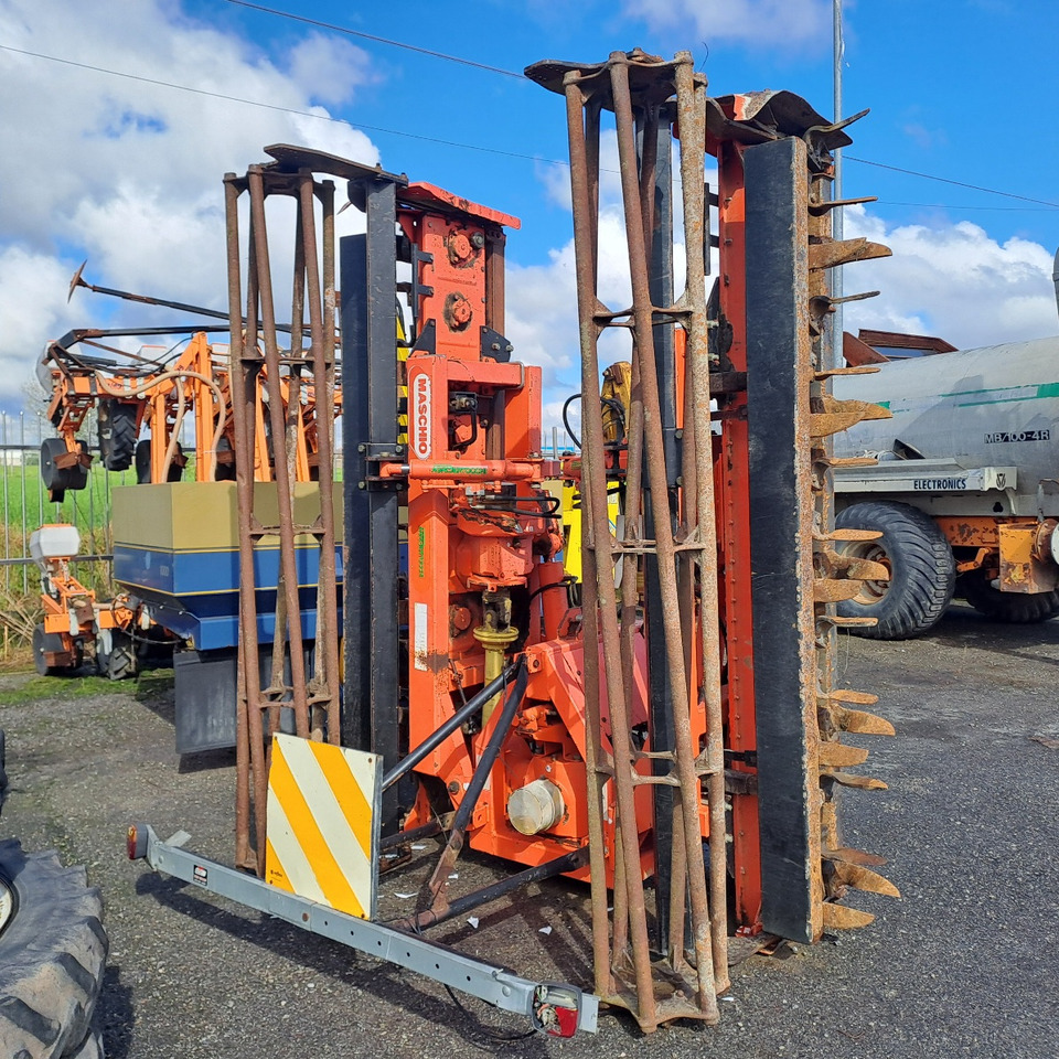 ERPICE ROTANTE PIEGHEVOLE MASCHIO AQUILA 5000 - Fresa agrícola: foto 1 ERPICE ROTANTE PIEGHEVOLE MASCHIO AQUILA 5000 - Fresa agrícola: foto 1