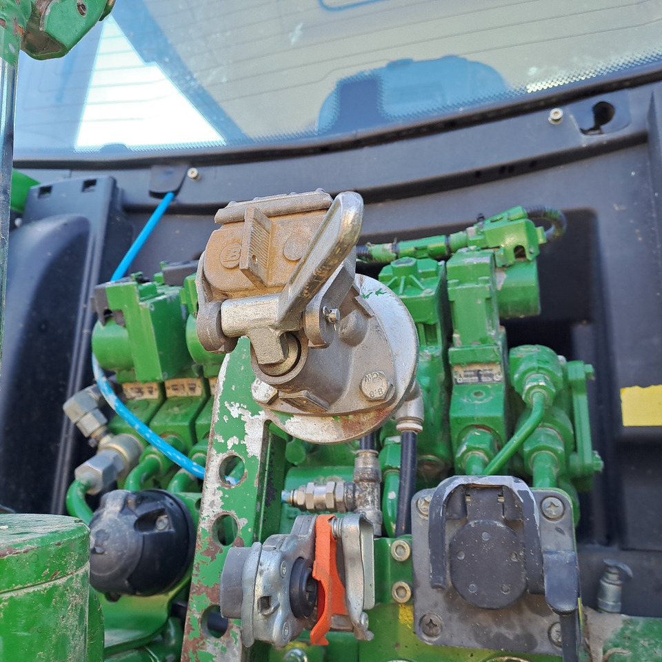 JOHN DEERE 6215R - ASTA AGRIBERTOCCHI - Trator: foto 4 JOHN DEERE 6215R - ASTA AGRIBERTOCCHI - Trator: foto 4
