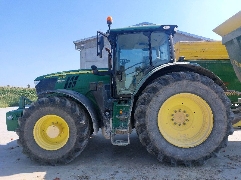 JOHN DEERE 6215R - Trator: foto 2 JOHN DEERE 6215R - Trator: foto 2
