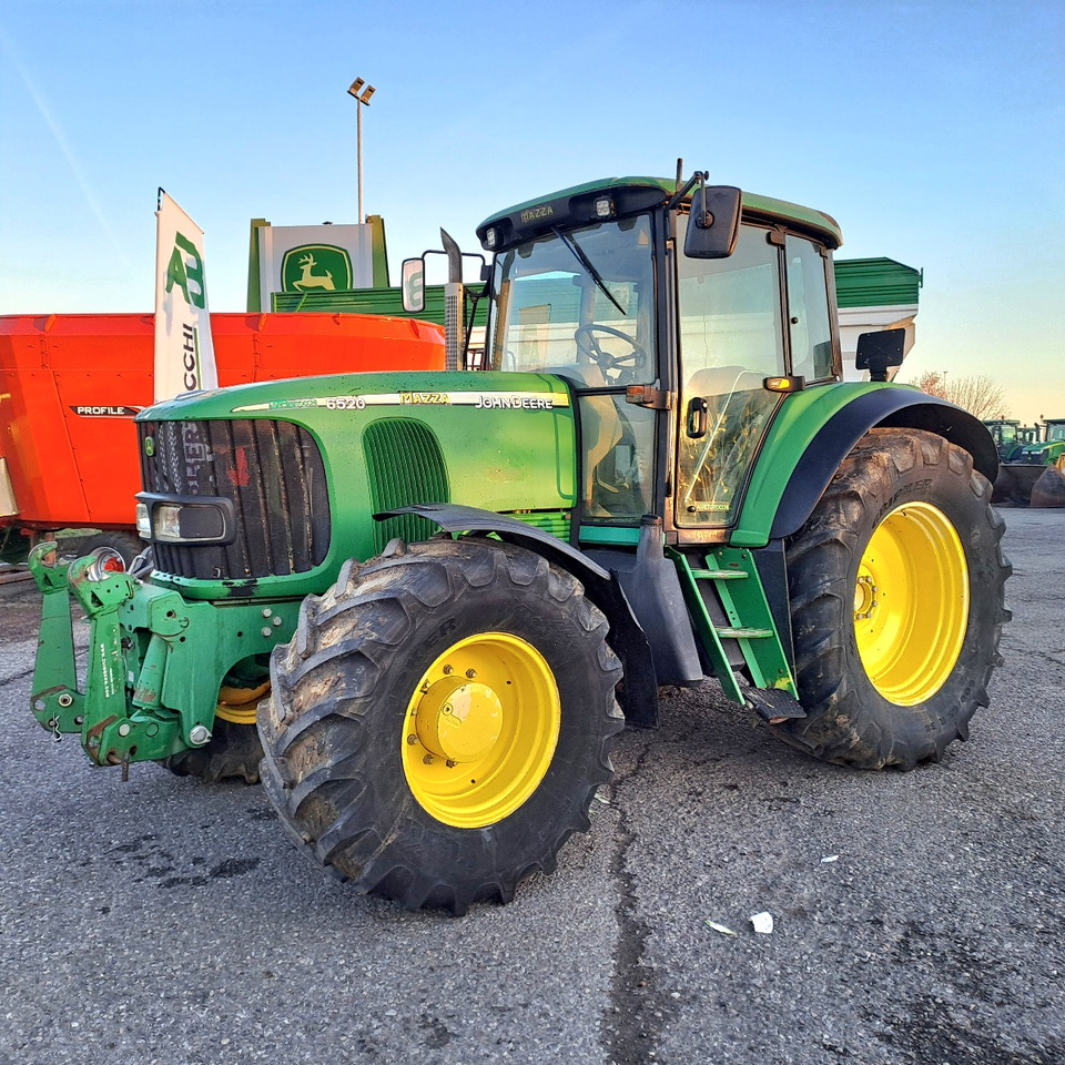 JOHN DEERE 6520 E - Trator: foto 1 JOHN DEERE 6520 E - Trator: foto 1