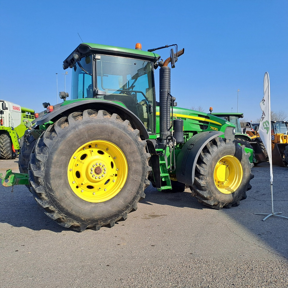 JOHN DEERE 7830 - Trator: foto 3 JOHN DEERE 7830 - Trator: foto 3