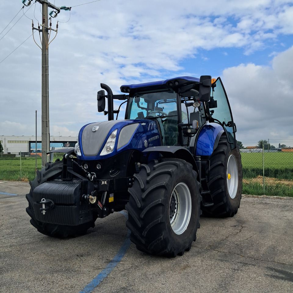 NEW HOLLAND T7 270 - Trator: foto 1 NEW HOLLAND T7 270 - Trator: foto 1