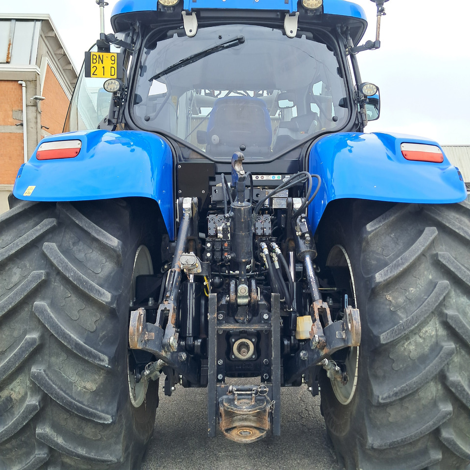 NEW HOLLAND T7 270 - Trator: foto 4 NEW HOLLAND T7 270 - Trator: foto 4