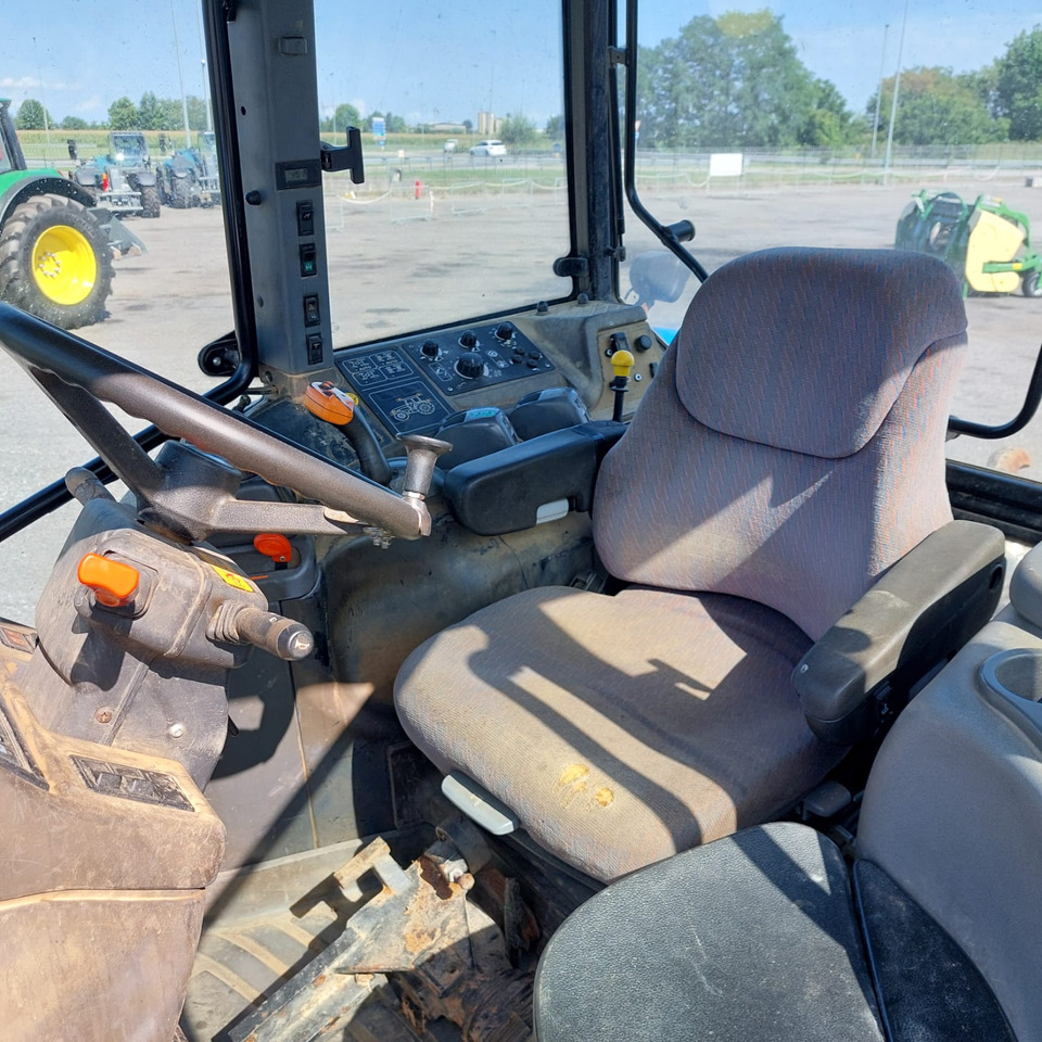 NEW HOLLAND TM 190 - Trator: foto 2 NEW HOLLAND TM 190 - Trator: foto 2