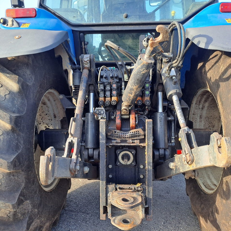 NEW HOLLAND TM 190 - Trator: foto 5 NEW HOLLAND TM 190 - Trator: foto 5