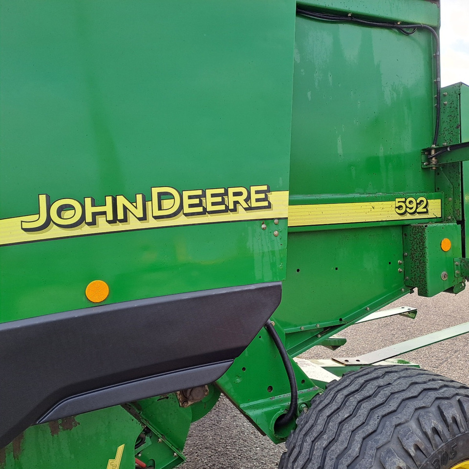 Leasing de ROTOPRESSA JOHN DEERE 592 ROTOPRESSA JOHN DEERE 592: foto 6 Leasing de ROTOPRESSA JOHN DEERE 592 ROTOPRESSA JOHN DEERE 592: foto 6