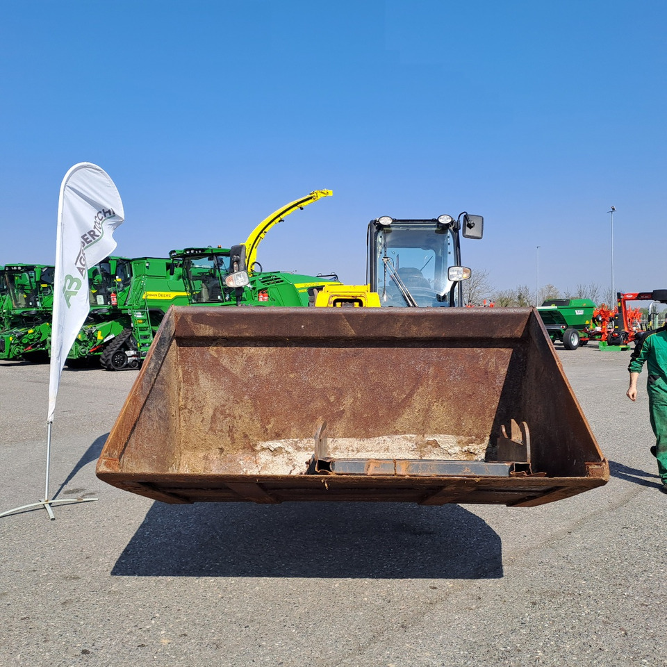 TELESCOPICO JCB 550-80 AGRIPLUS - ASTA AGRIBERTOCCHI - Empilhador telescópico: foto 1 TELESCOPICO JCB 550-80 AGRIPLUS - ASTA AGRIBERTOCCHI - Empilhador telescópico: foto 1