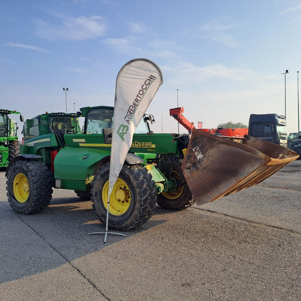 TELESCOPICO JOHN DEERE 3400 - Empilhador telescópico: foto 4 TELESCOPICO JOHN DEERE 3400 - Empilhador telescópico: foto 4